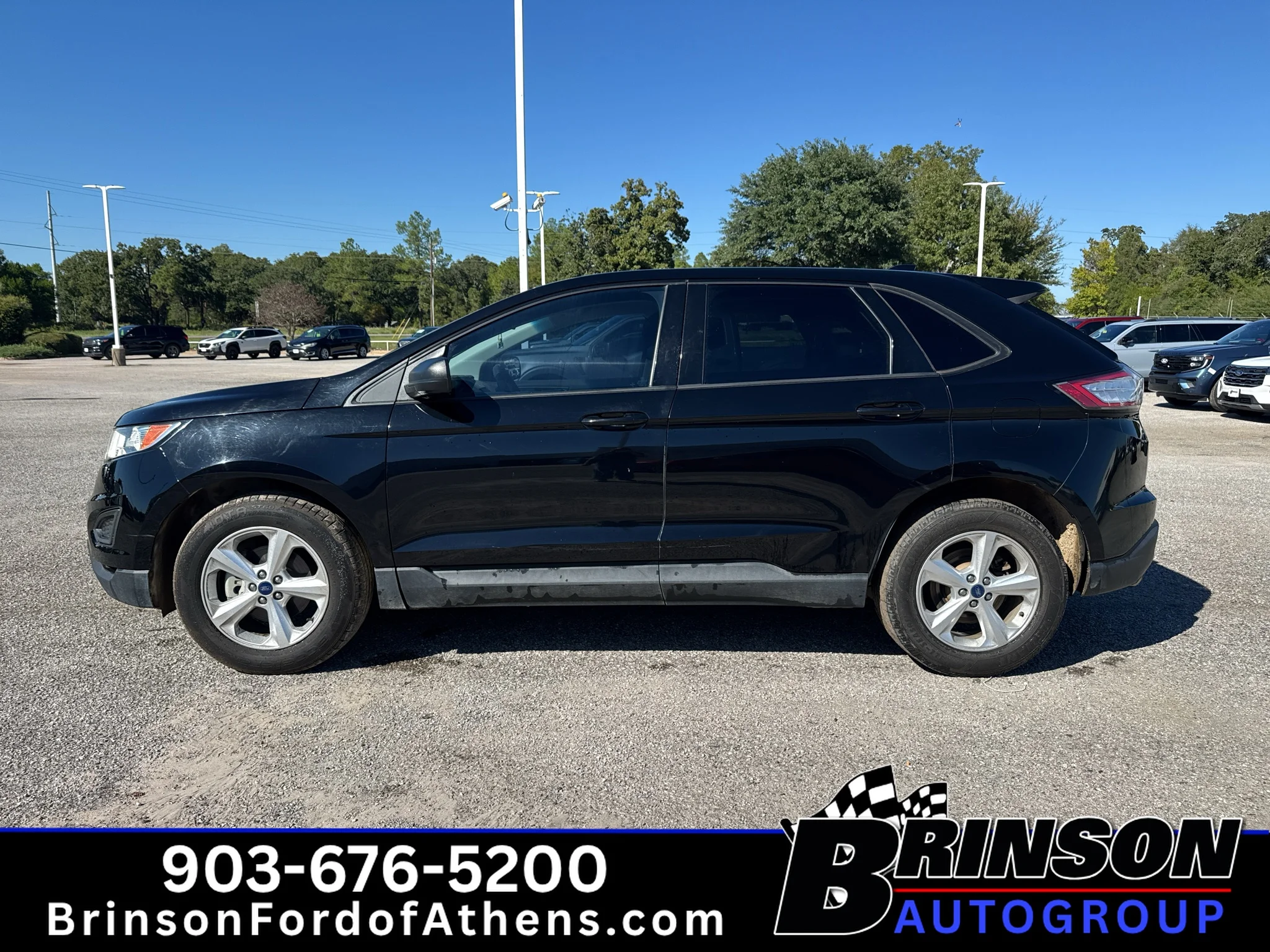 Used 2018 Shadow Black Ford SE image 8