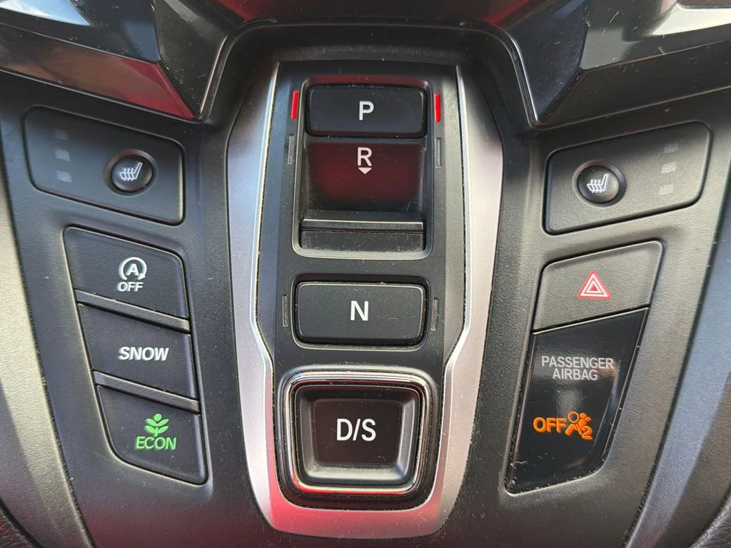 Used 2021 White Honda EX-L image 30