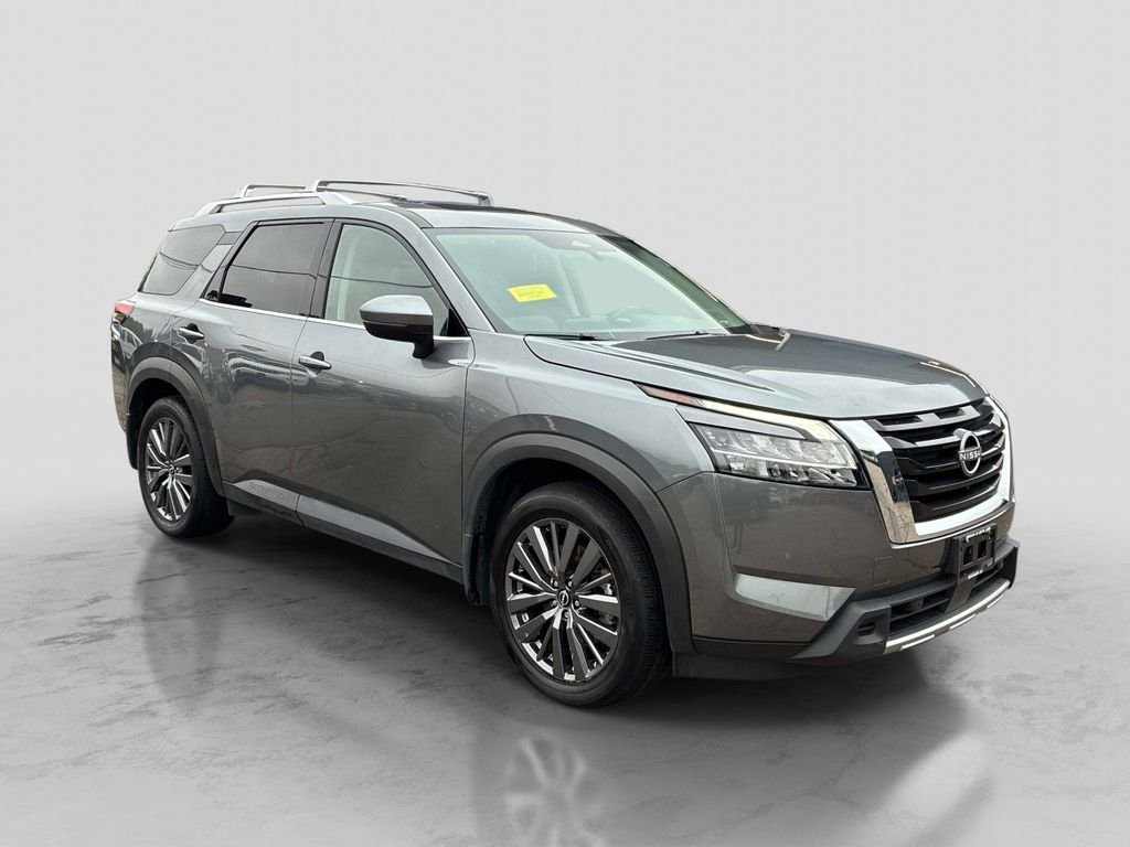 Used 2024 Gray Nissan SL image 3