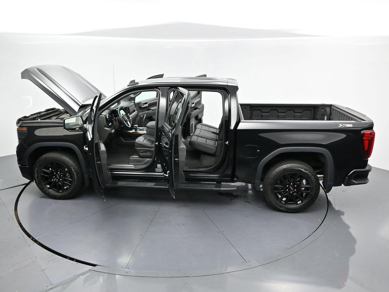 Used 2025 Onyx Black GMC Elevation image 37