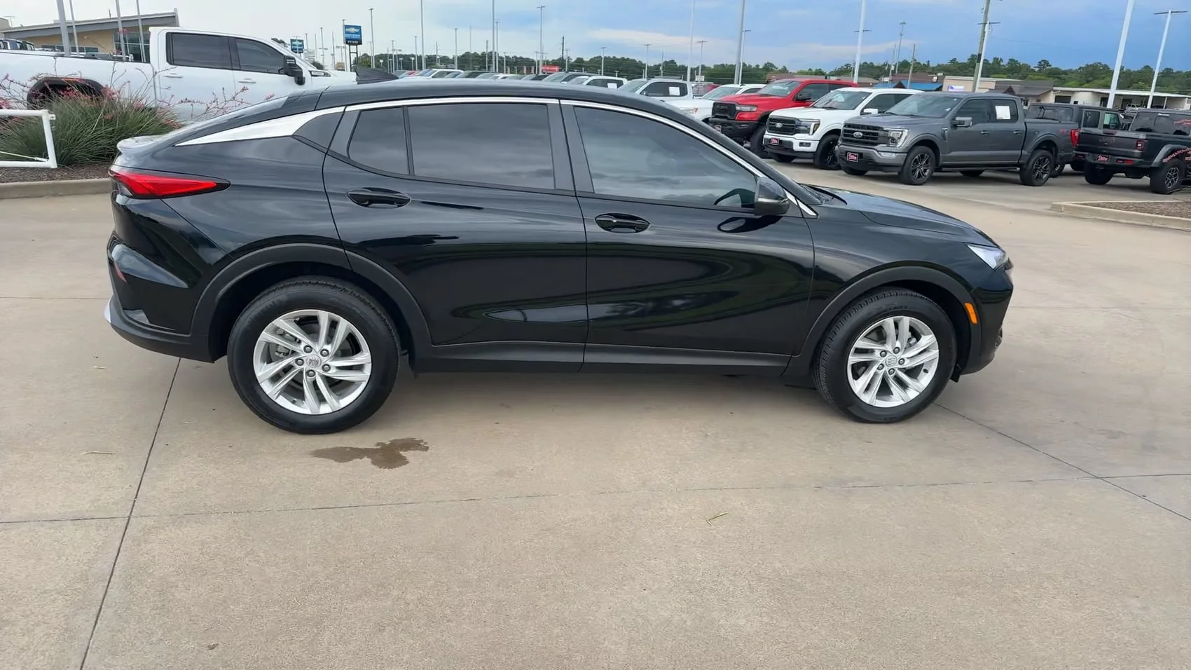 Used 2024 Ebony Twilight Metallic Buick Preferred image 2