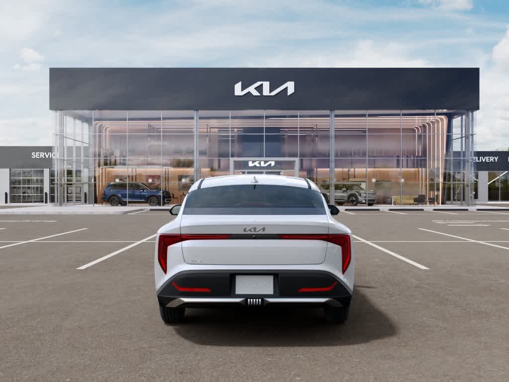 New 2026 SWP/SNOW WHITE Kia LXS image 5