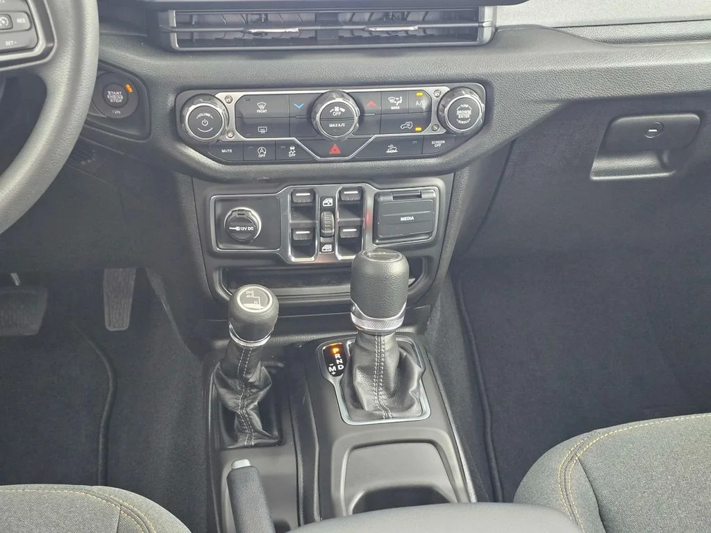 New 2026 Reign Exterior Paint Jeep Sport image 16