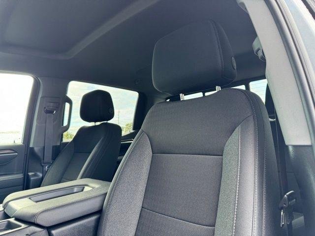 2025 Chevrolet Silverado 1500 LT - Photo 18
