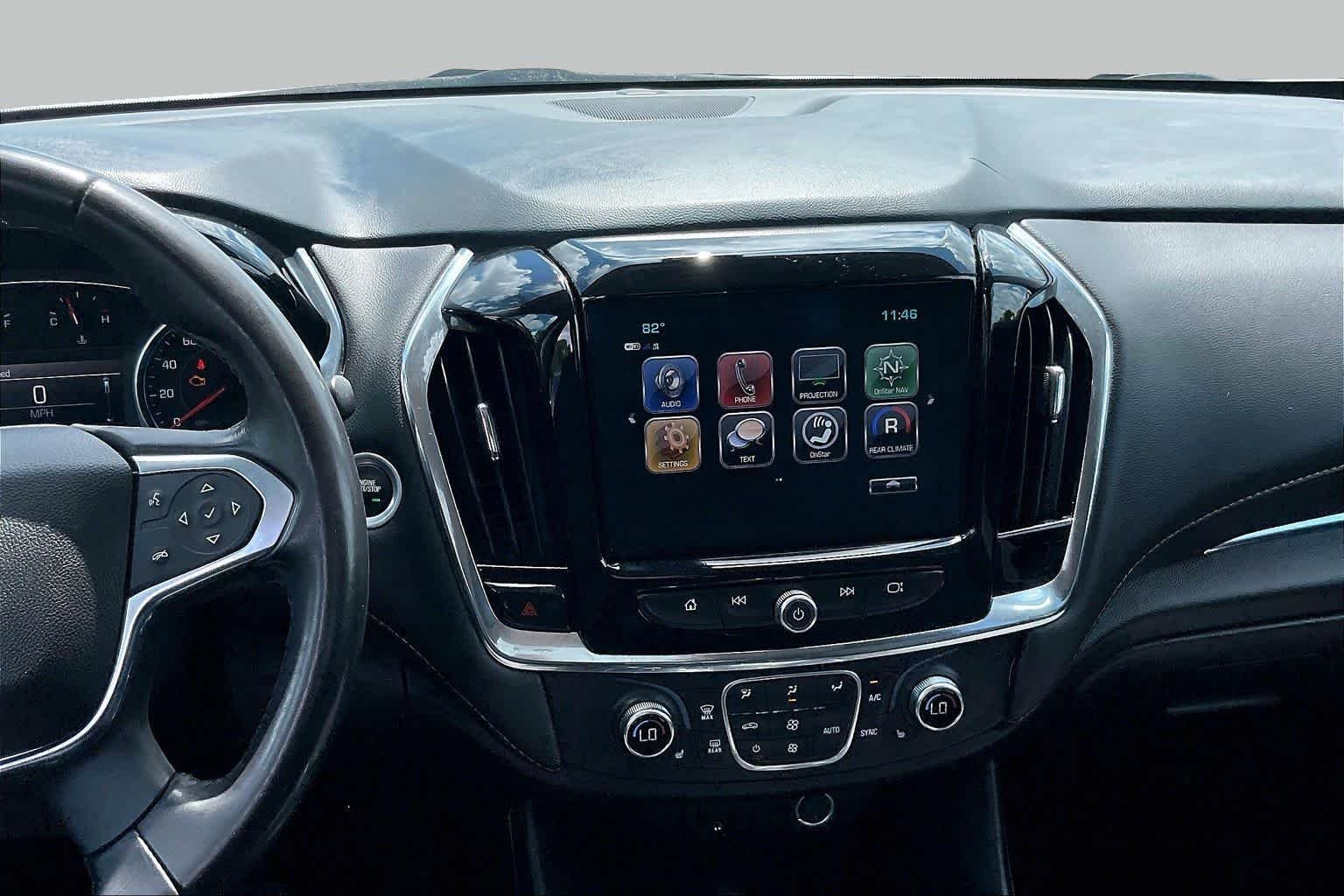 Used 2018 SILVER ICE METALLIC Chevrolet LT Cloth image 5