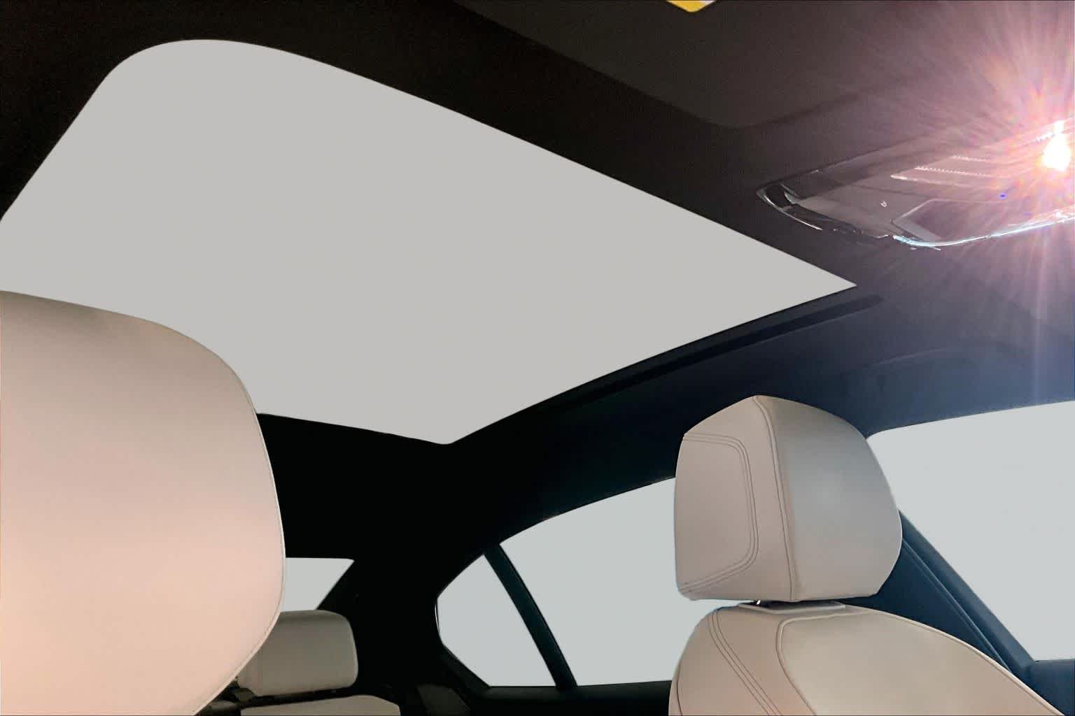 Used 2024 Mineral White Metallic BMW 540i xDrive image 13