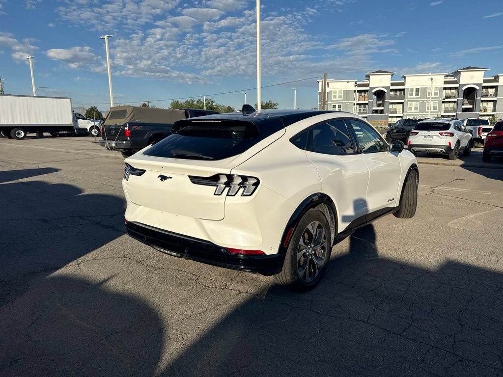 Used 2023 White Metallic Ford Premium image 6