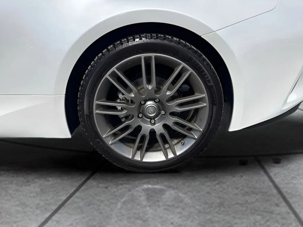 2022 Lexus RC 350 - Photo 21