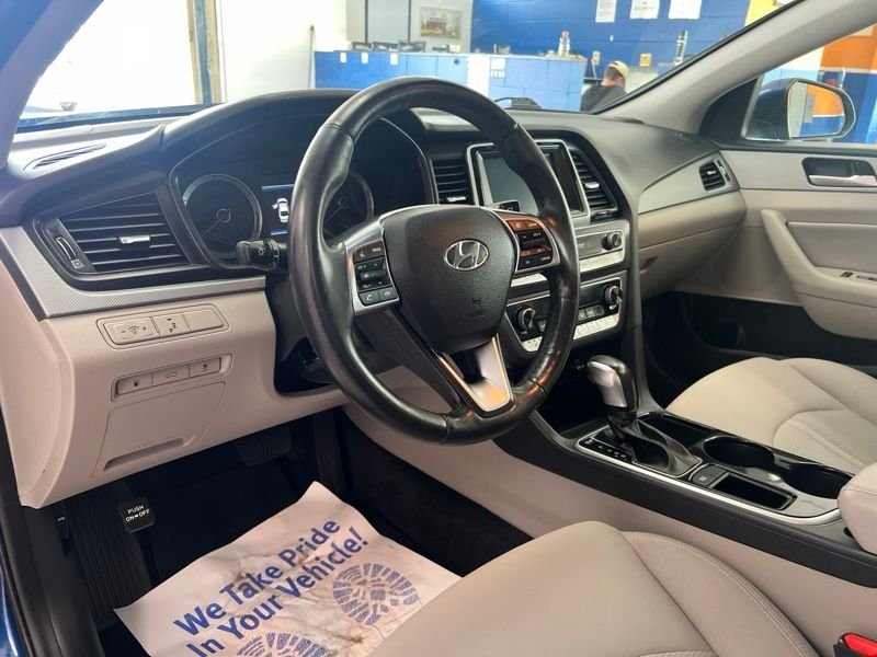 Used 2018 Blue Hyundai SEL+ image 18