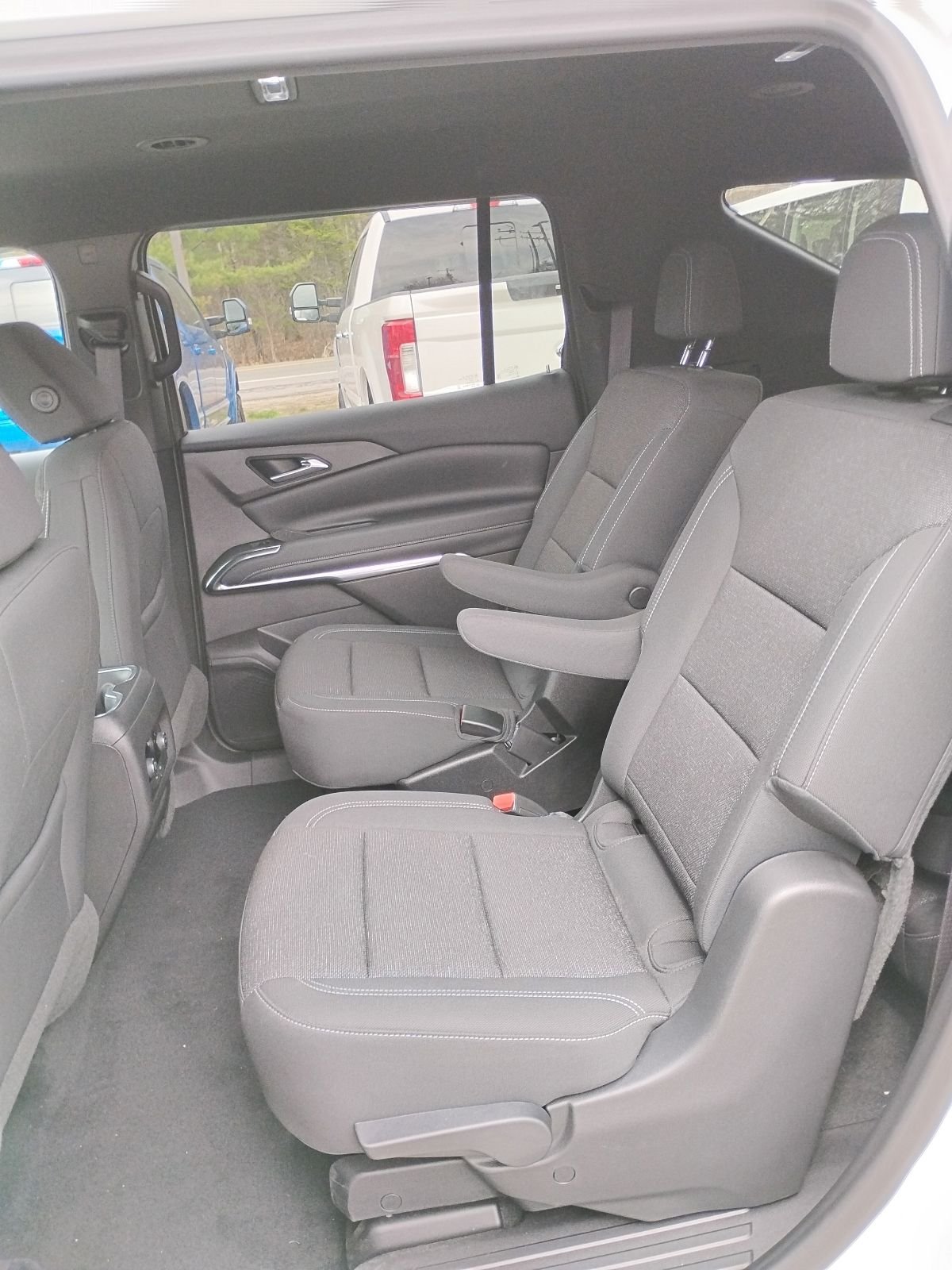 Used 2025 White Chevrolet LT image 11