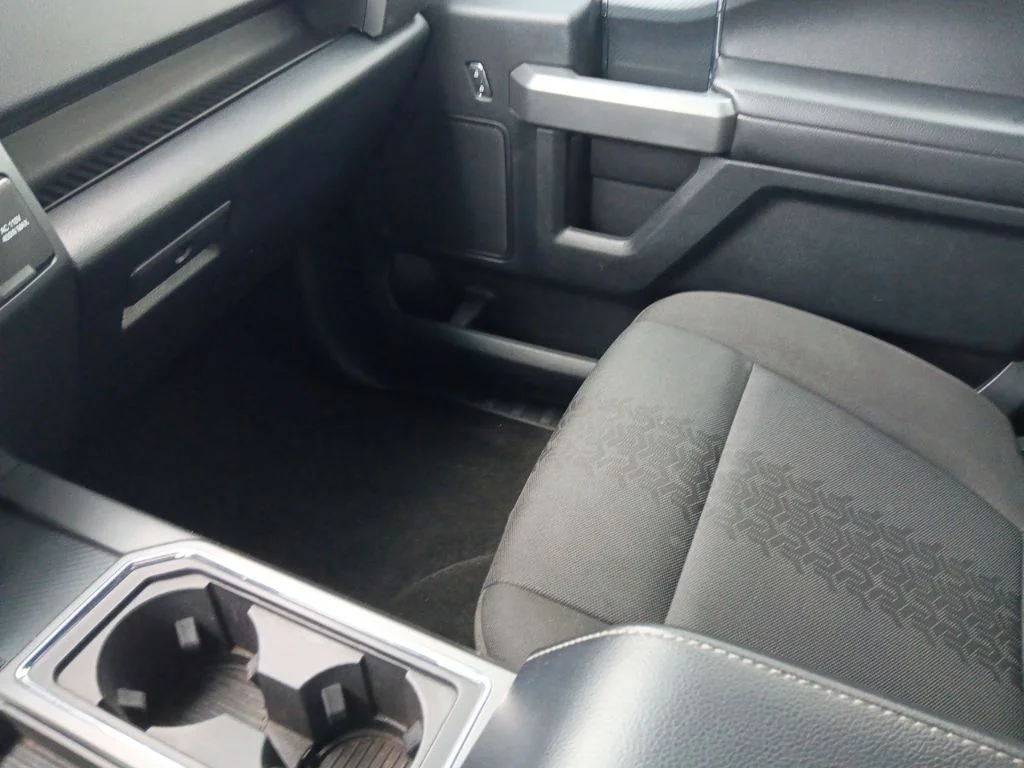 Used 2018 Shadow Black Ford XLT image 37