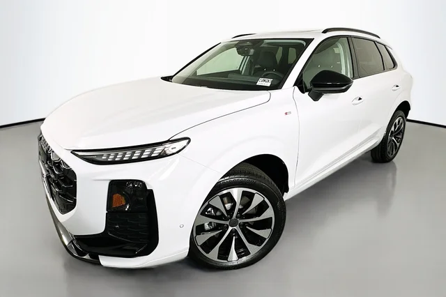 2026 Audi Q3 S line