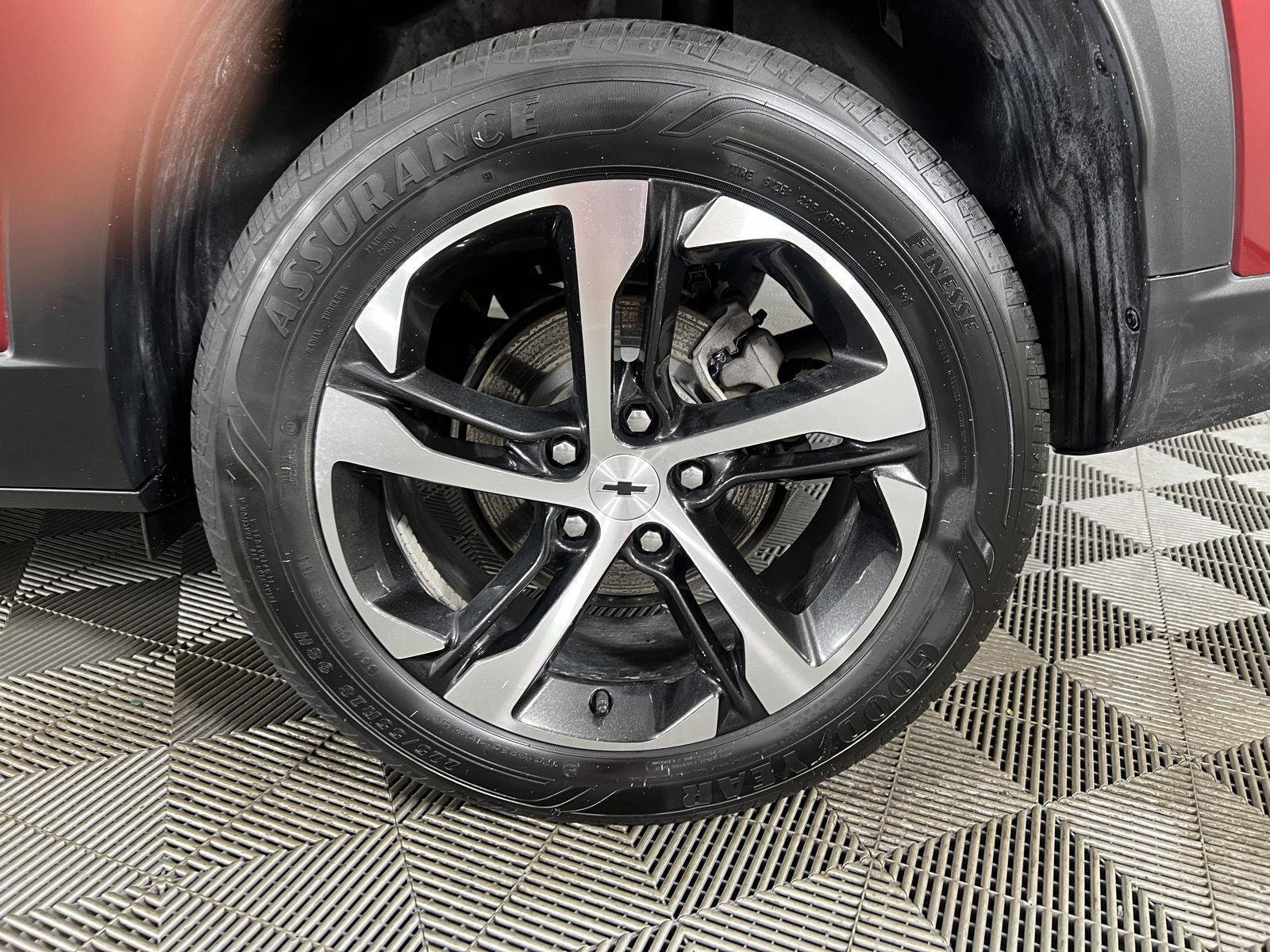 Used 2024 Crimson Chevrolet 1RS image 28