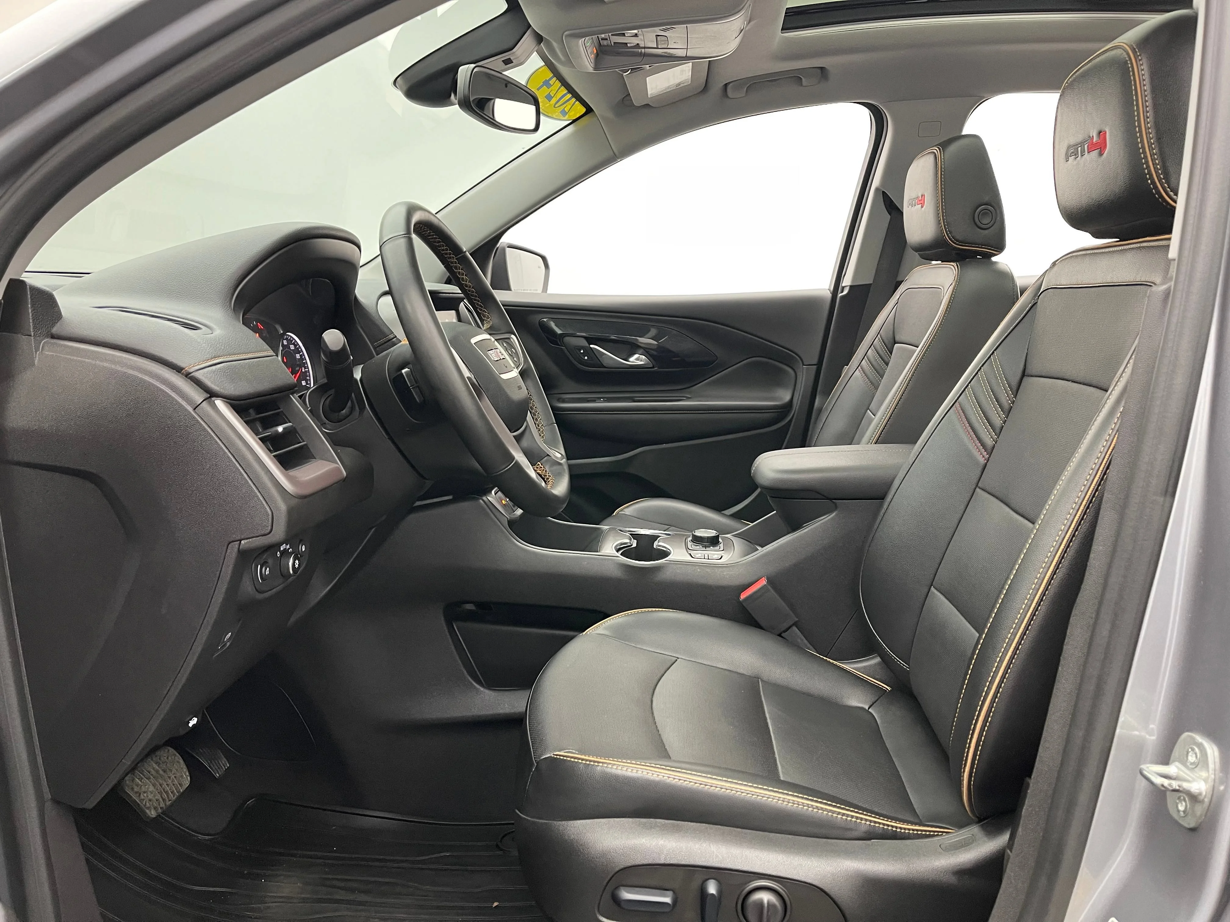 Used 2024 Sterling Metallic GMC AT4 image 18