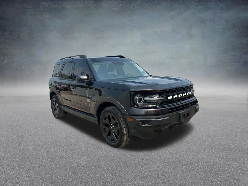 Used 2021 Brown Ford Outer Banks image 8