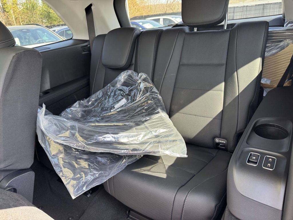 New 2026 Black Mercedes-Benz GLS 450 image 31