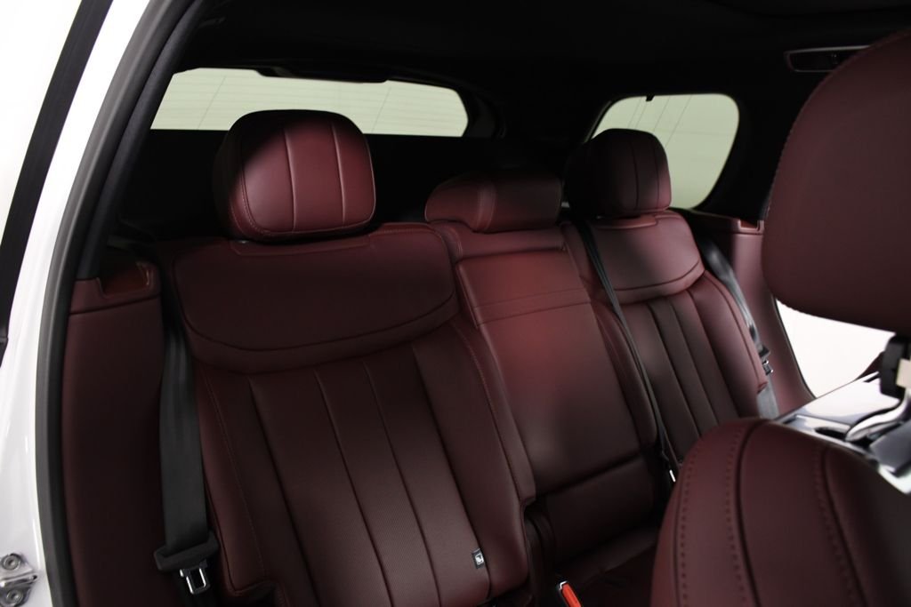 2026 Land Rover Range Rover SE - Photo 22