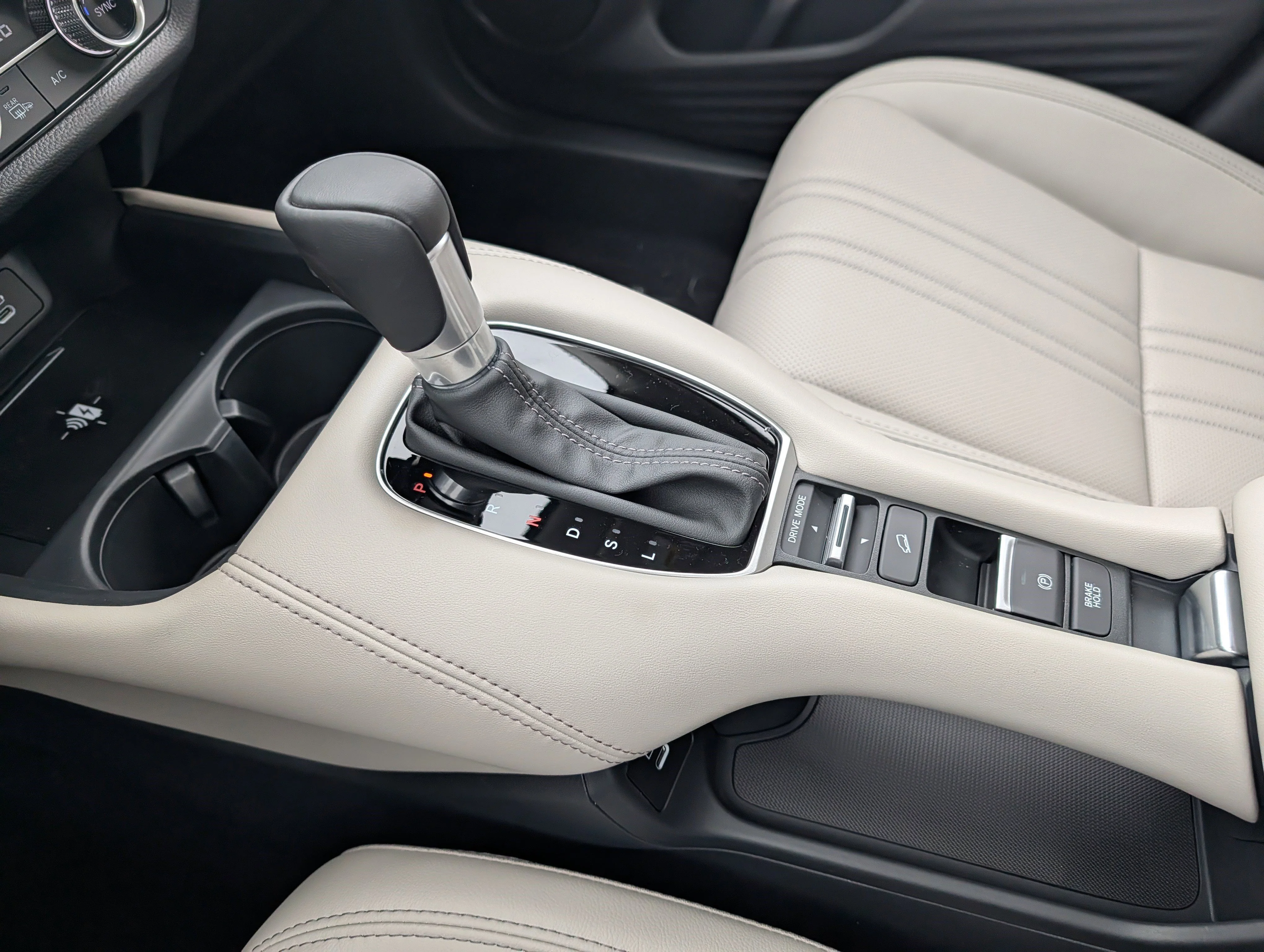 New 2027 Platinum White Pearl Honda EX-L image 10