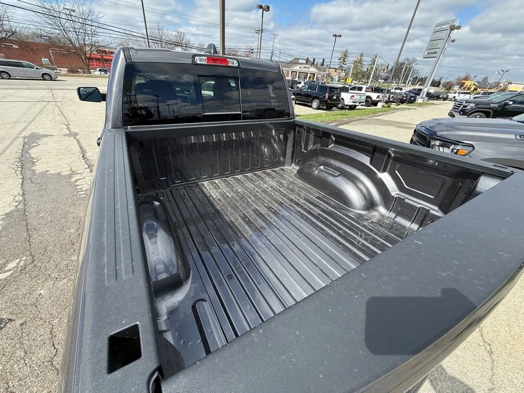 New 2026 Granite Crystal Metallic Clear-Coat Exterior Paint RAM Big Horn/Lone Star image 8