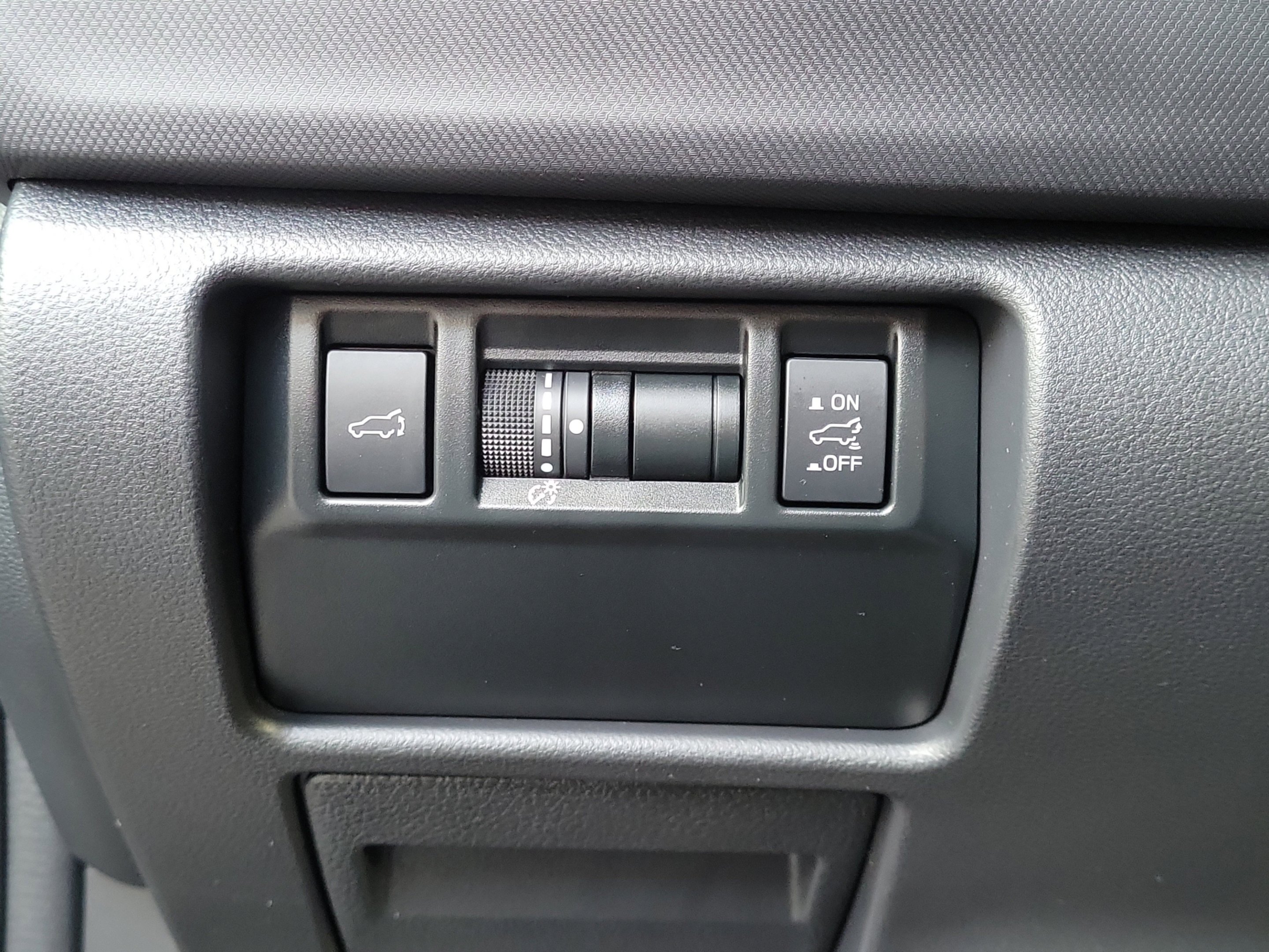 Used 2025 River Rock Pearl Subaru Touring image 25