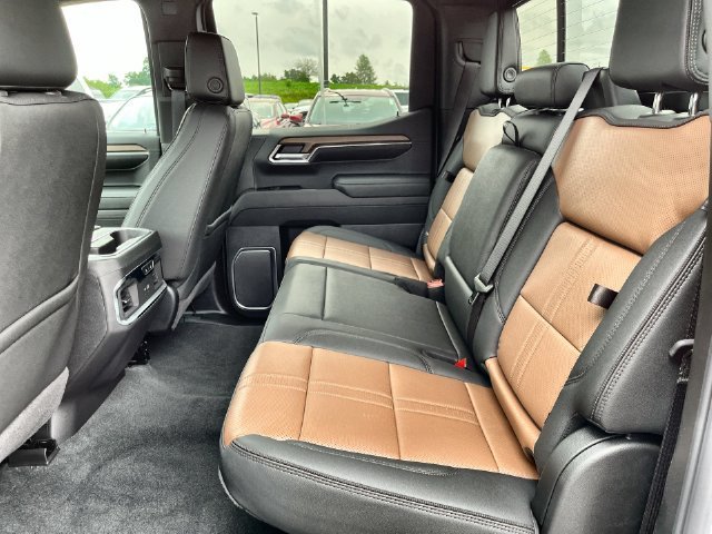2026 Chevrolet Silverado 1500 photo 27 of 36