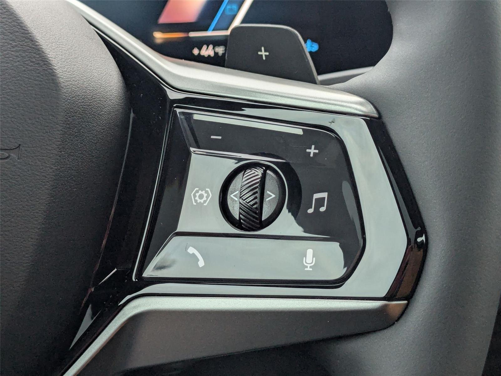 2026 BMW X3 30 - Photo 18