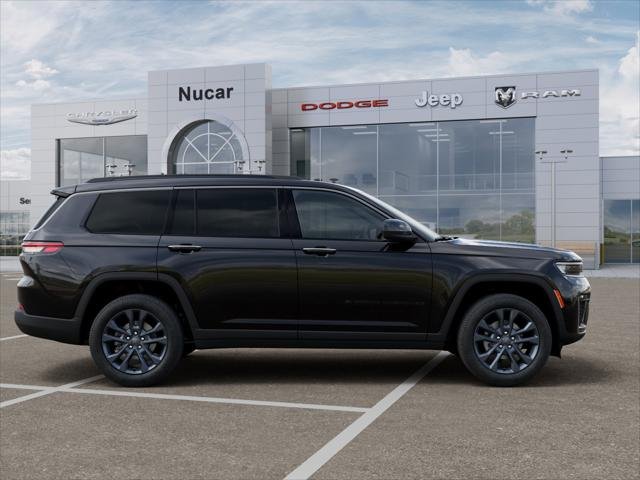 New 2026 Diamond Black Crystal Pearl-Coat Exterior Paint Jeep  image 47