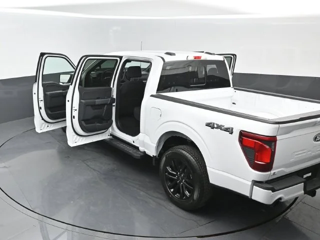 New 2026 Oxford White Ford XLT image 26