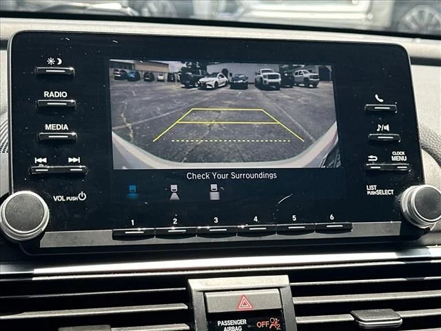 Used 2019  Honda LX image 26