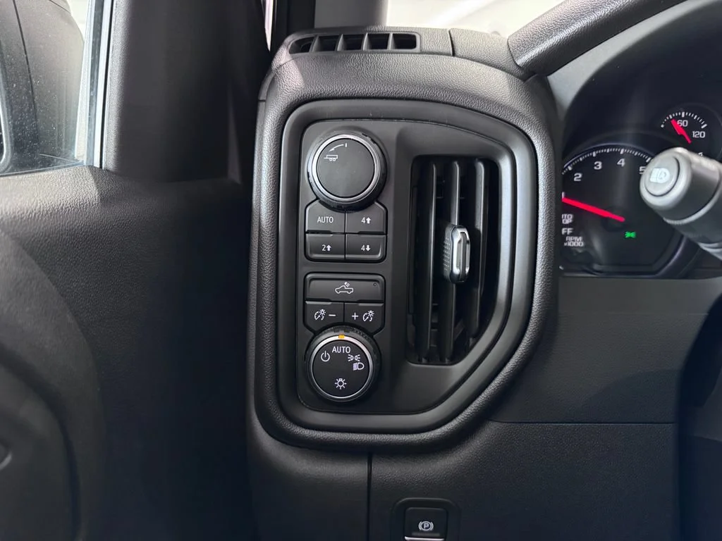 2024 Chevrolet Silverado 1500 Custom - Photo 23