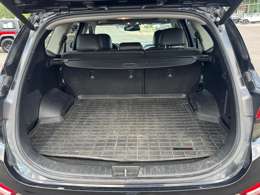 Used 2019 Black Hyundai Limited image 16