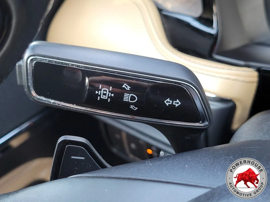 Used 2021 Blue Lincoln Reserve image 31
