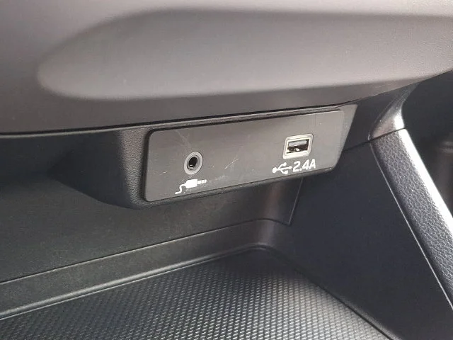Used 2024 Blue Subaru Base image 24