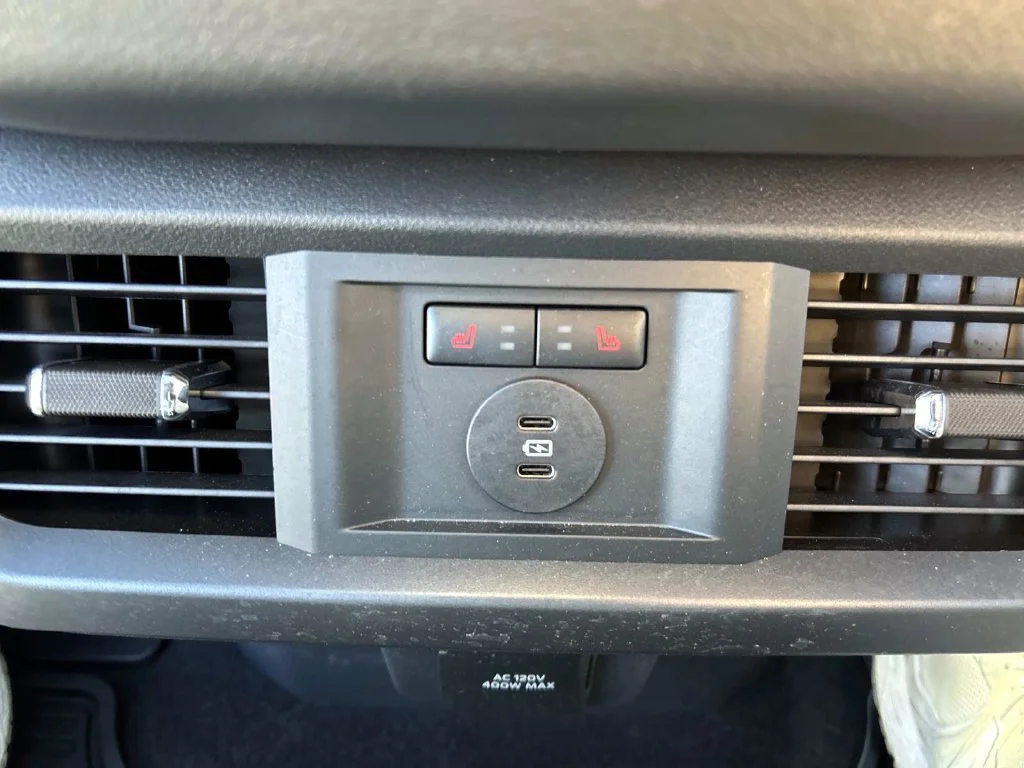 Used 2026 Agate Black Metallic Ford Lariat image 21