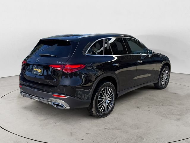 New 2026 Obsidian Black Metallic Mercedes-Benz GLC 300 image 5