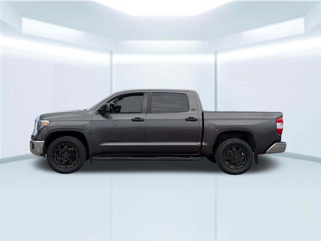 Used 2017 Gray Toyota SR5 image 2