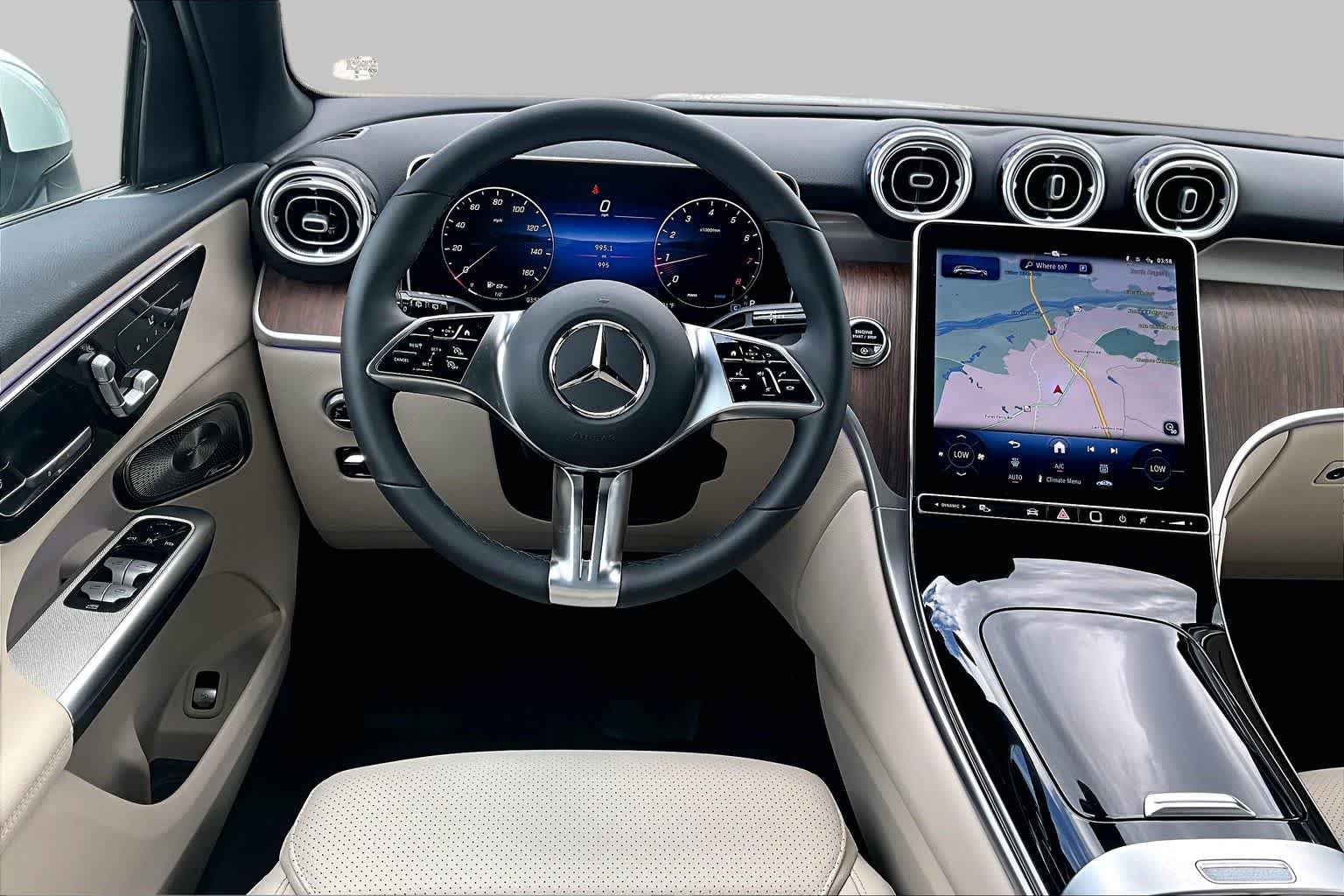 Used 2026 Polar White Mercedes-Benz GLC 300 image 11