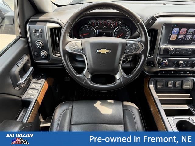 Used 2018 Silver Ice Metallic Chevrolet LTZ image 5