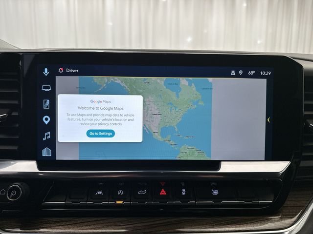 Used 2025 White Chevrolet LT image 22