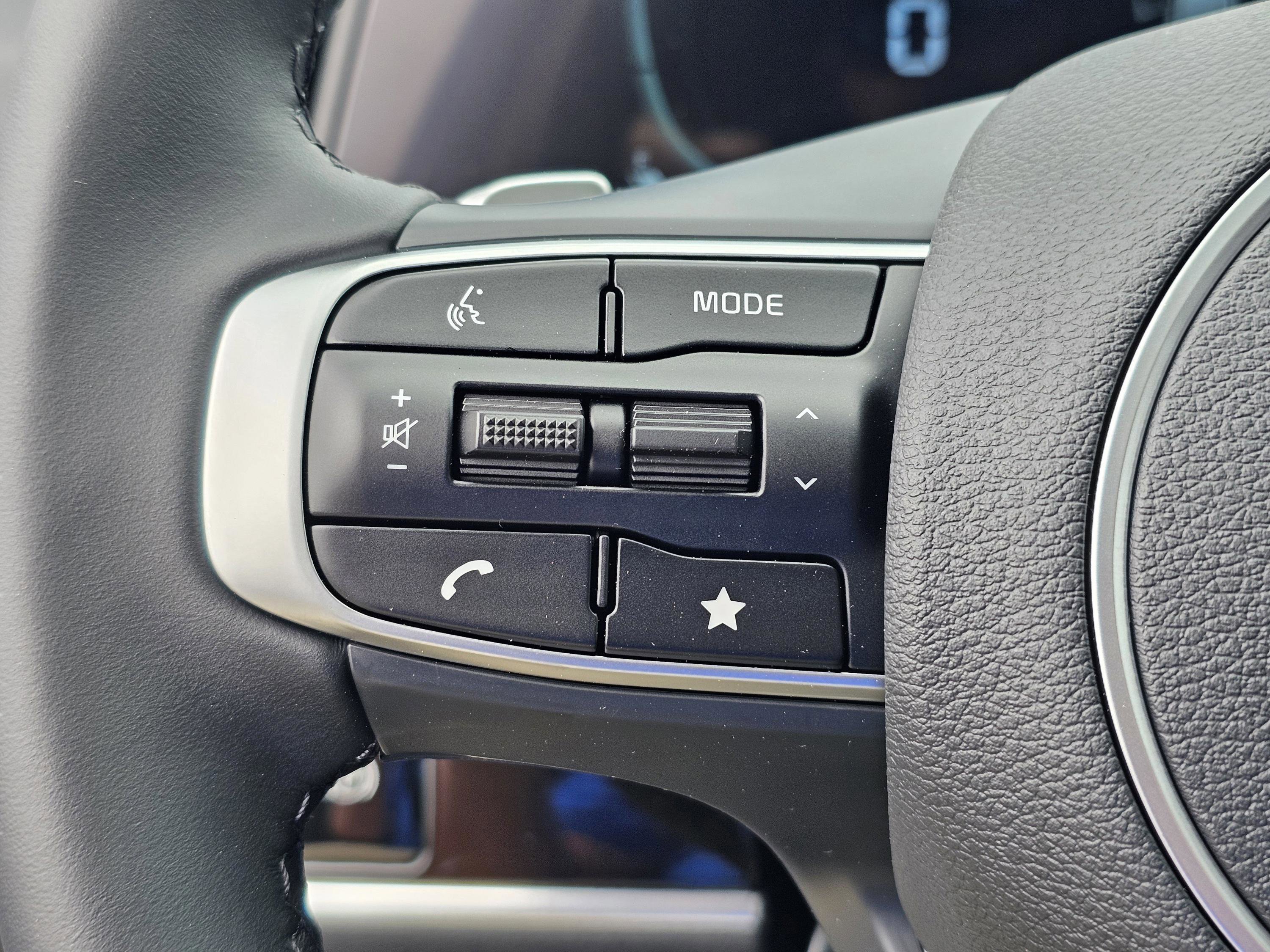 2025 Kia Sportage EX Hybrid - Photo 21