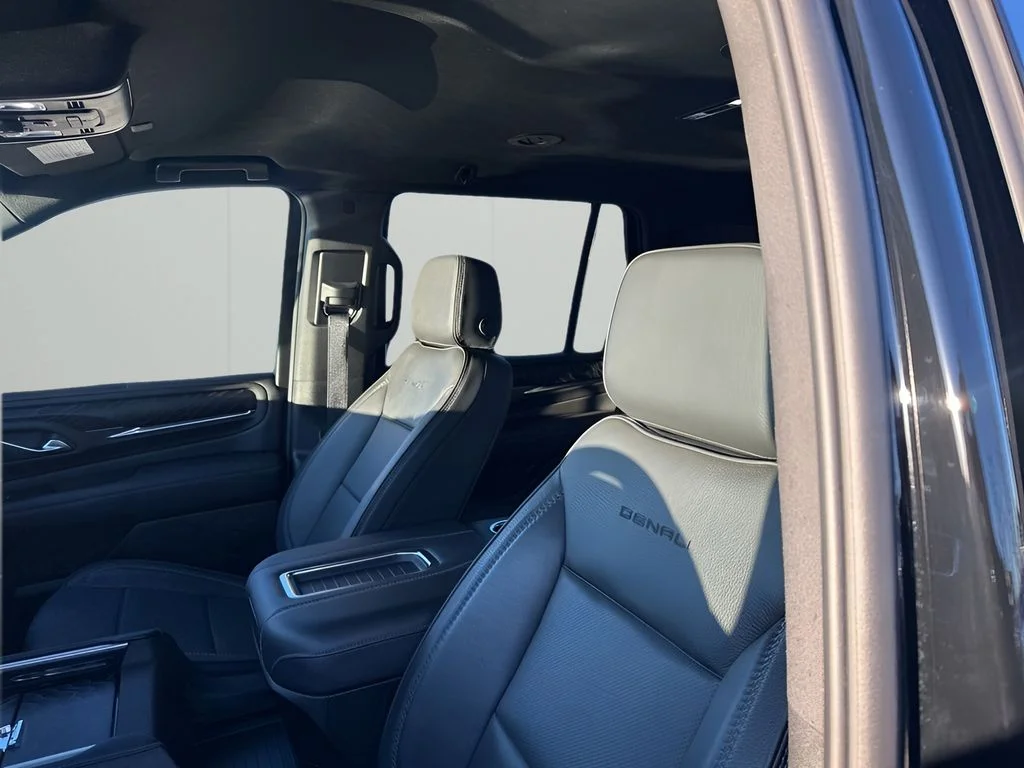 Used 2024 Black GMC Denali image 31