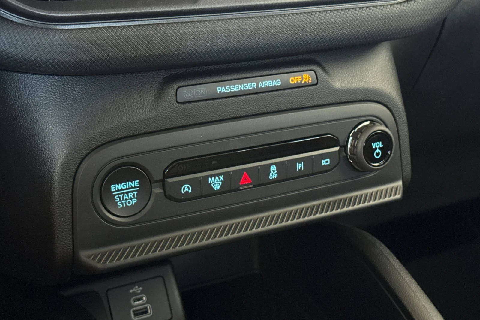 New 2026 Carbonized Gray Metallic Ford Outer Banks® image 25