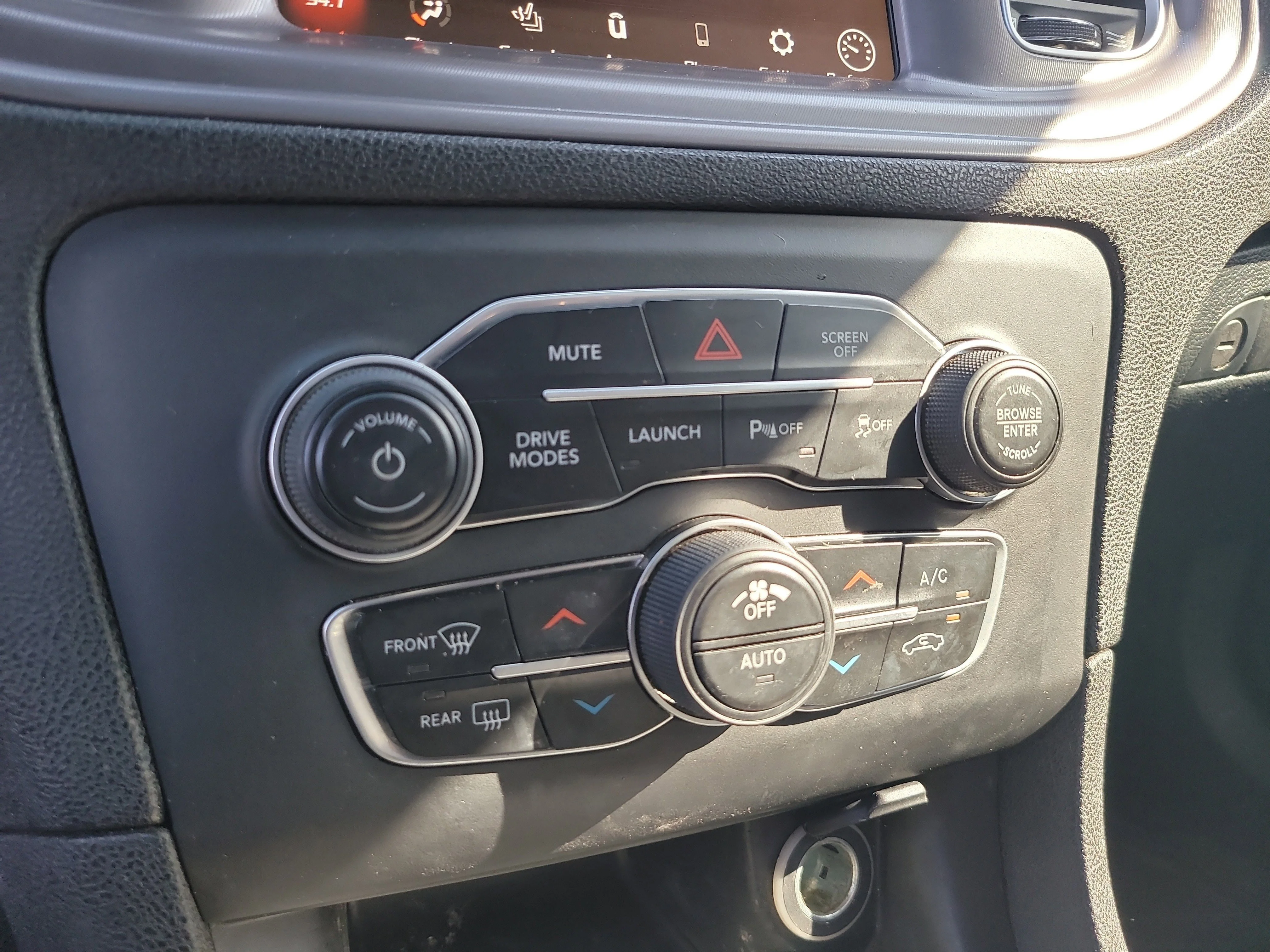 Used 2023 Plum Crazy Pearlcoat Dodge Scat Pack image 22