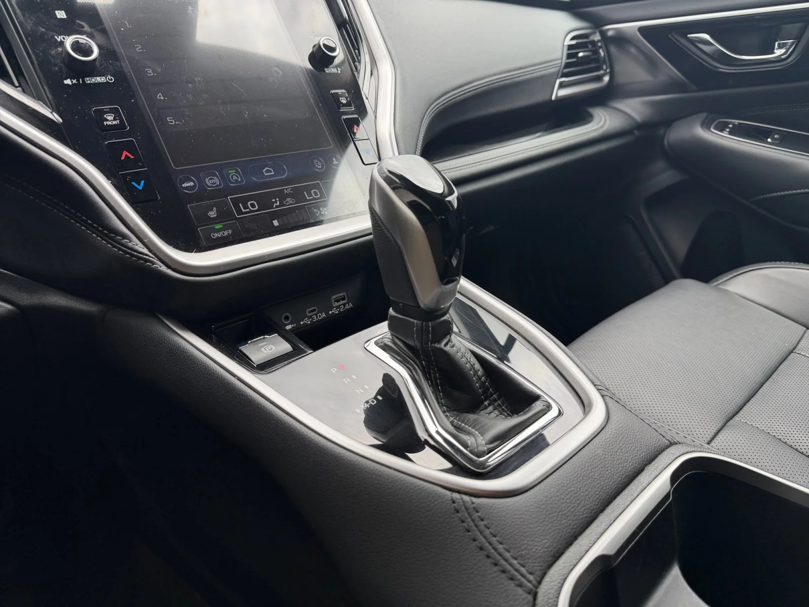 Used 2025 Cosmic Blue Pearl Subaru Limited image 23