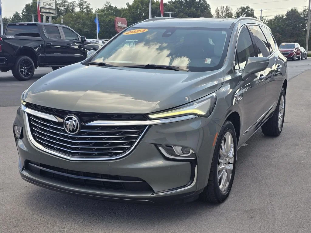 Certified Used 2023 Includes Pitch Dark Night lower exterior accent color.) Buick Essence image 3