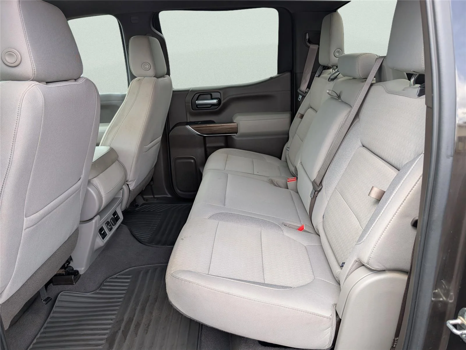 Used 2019 HAVANA BROWN METALLIC Chevrolet RST image 29