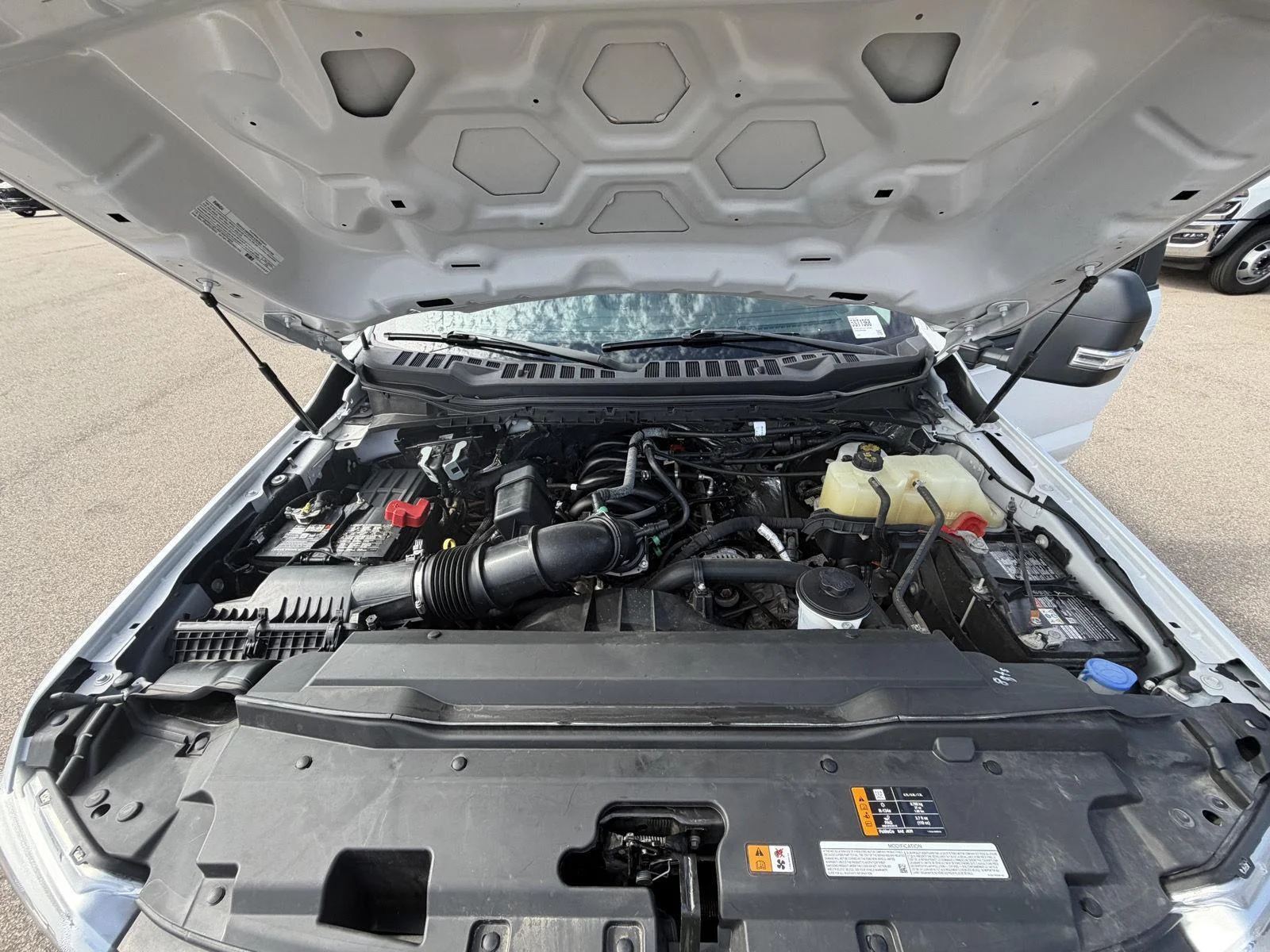 Used 2023 Oxford White Ford XL image 23