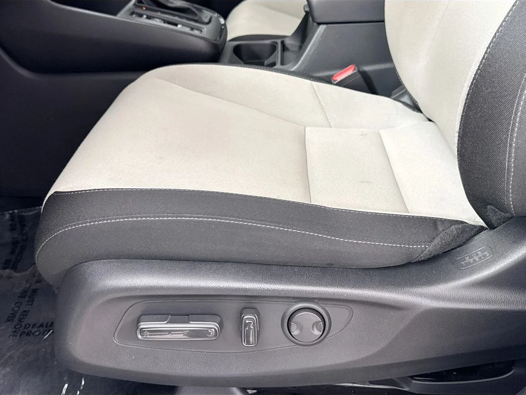 Used 2023  Honda EX image 19