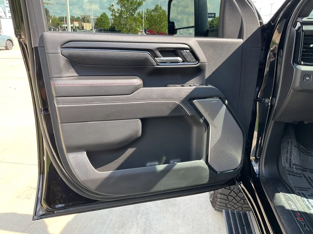 Used 2025 Black GMC AT4X image 10