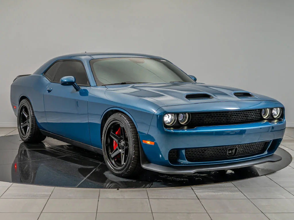 Used 2023 Frostbite Dodge SRT Hellcat Jailbreak image 3